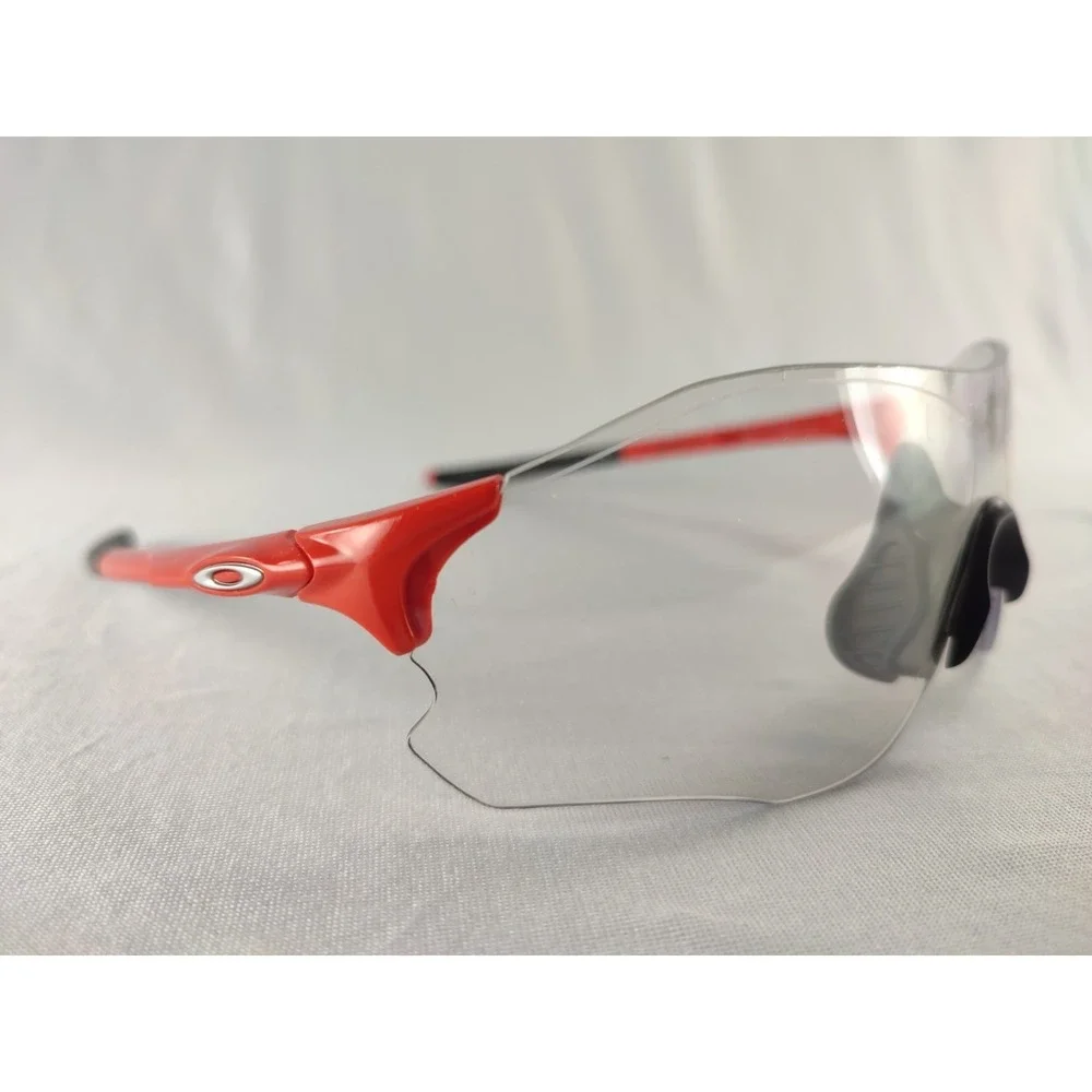 Oakley EVZero Path OO9313-1938 Infrared Photochromic Low Bridge Asian Fit